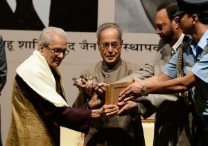 Jnanpith award kedarnath singh 2014